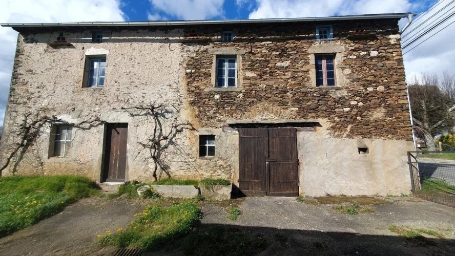 GRANGE A TRANSFORMER AVEC PRES DE 4 HA DE TERRAIN — photo 3