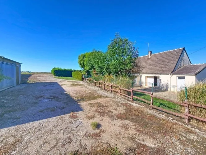 Propriété agricole avec maisons, dépendances, prairies et te — photo 2