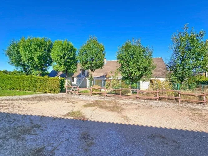 Propriété agricole avec maisons, dépendances, prairies et te — photo 3