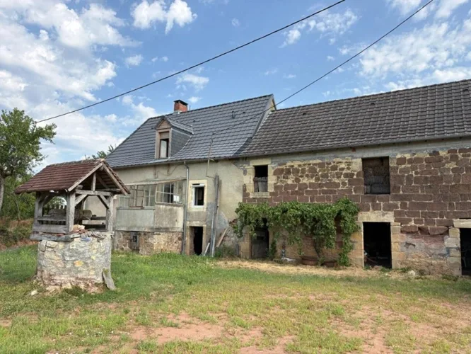 Authentique propriété en pierre offrant un remarquable potentiel d'aménagement — photo 2