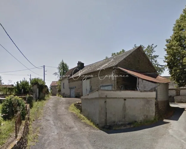 Grange + Maison entre campagne et ville - VENARSAL (19) — photo 4