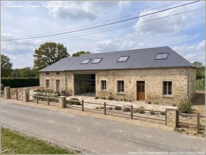 SAINT ARNOULT DES BOIS (28) Grange de 220 m²
