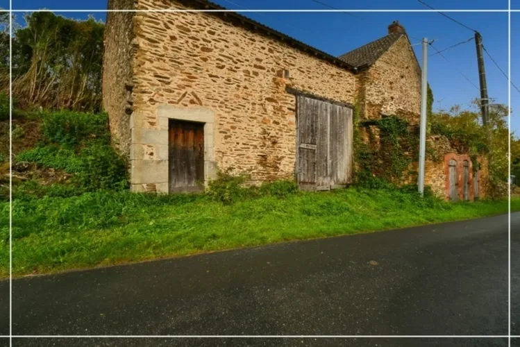 Authentique maison en pierres 180 m² - Investisseurs ou amoureux de rénovation - LIGNEROLLES (36) — photo 4