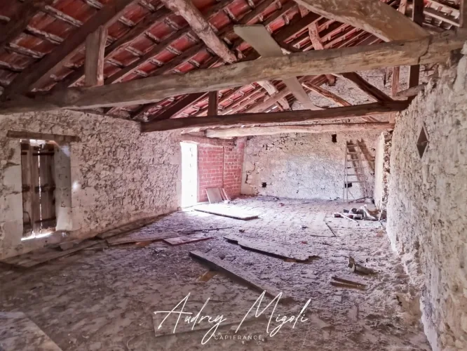Grange en pierre à rénover entièrement, au coeur d'Astaffort, plus de 200m² — photo 5