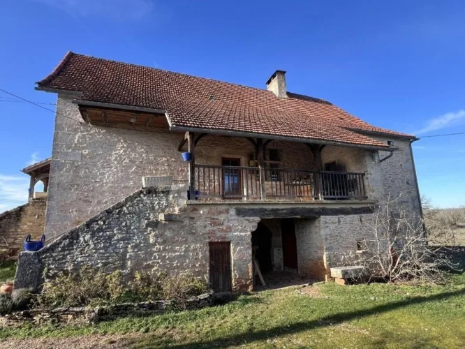 Ancien corps de ferme, + de 6ha, dépendances, ressources en eau naturelles — photo 5