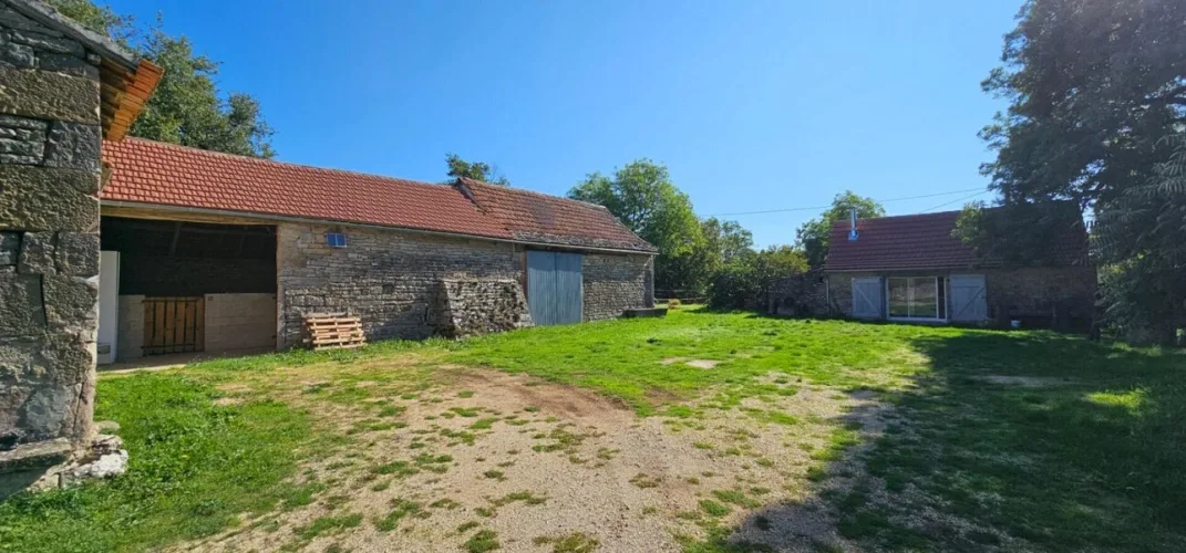 Beau potentiel de rénovation dans un hameau calme et typique du Lot — photo 4