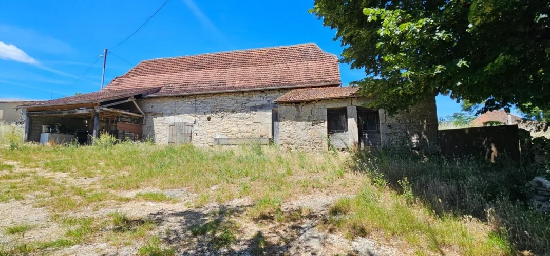 Corps de ferme 130m² hab - 6 bâtiments — photo 5