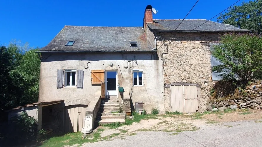 ANCIEN CORPS DE FERME RÉNOVÉ  AU CALME AVEC 1,7 HECTARE — photo 2