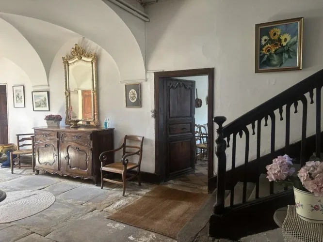 Demeure Historique du XIVe , Potentiel Accueil ou vaste maison familiale Vallées du Viaur et du Tarn — photo 4