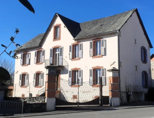Corps de ferme en Aveyron