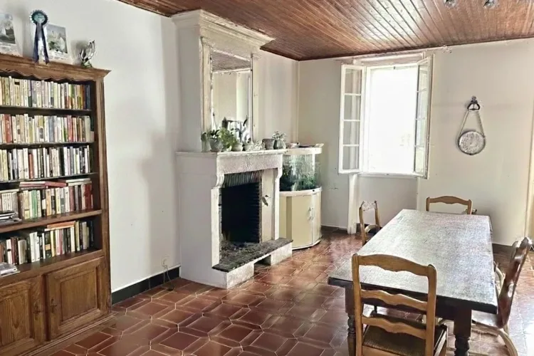 Ancienne ferme avec dépendances sur plus de 9 000 m² de terrain — photo 5