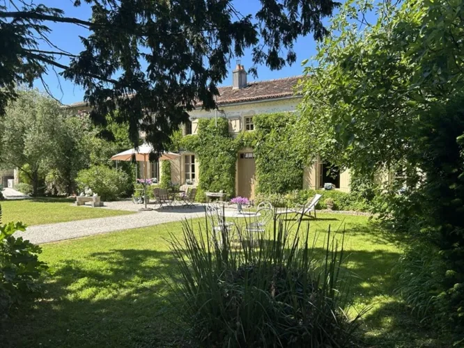 Corps de ferme en Charente-Maritime