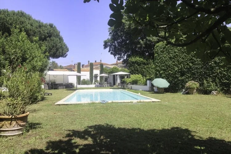 Maison indépendante avec piscine — photo 3