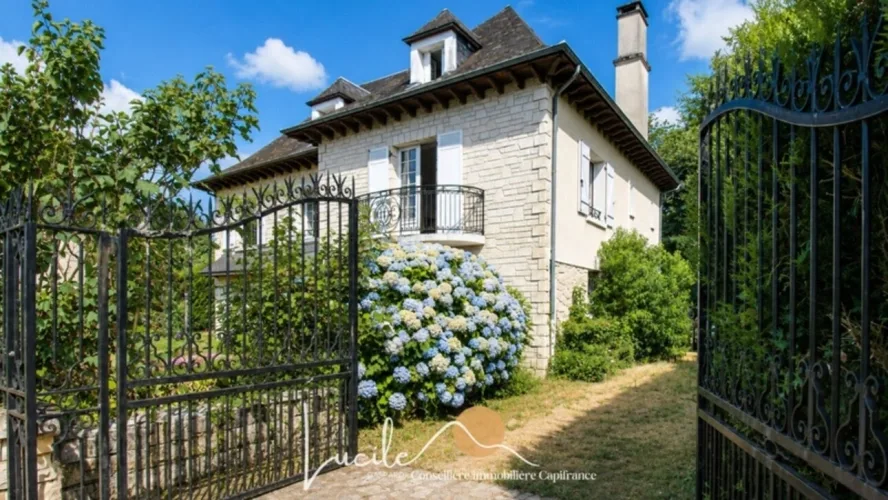 Propriété de caractère – Emplacement exceptionnel, beaux volumes et potentiel unique — photo 2