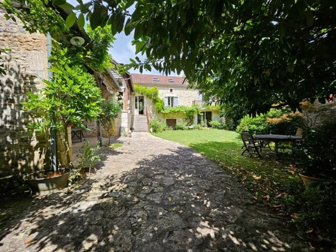 Authenticité, charme et potentiel à seulement 20 minutes de Périgueux — photo 3