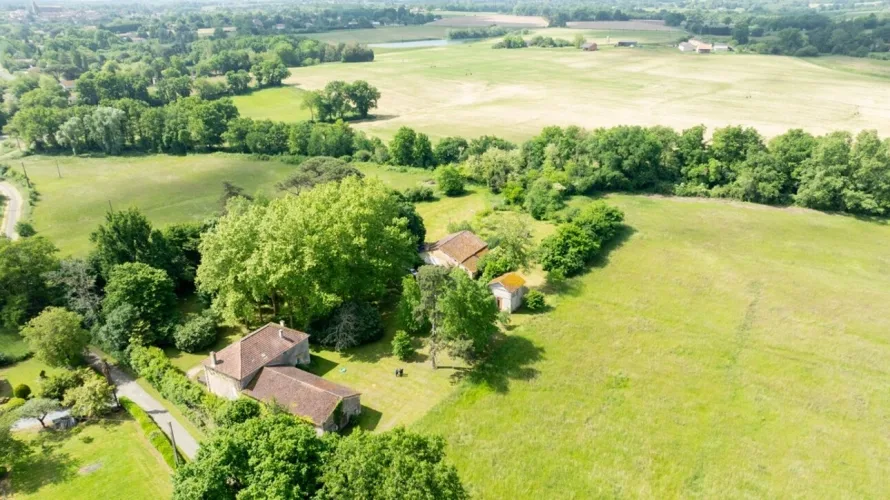 GRANDE PROPRIETE AVEC 6,5HA
