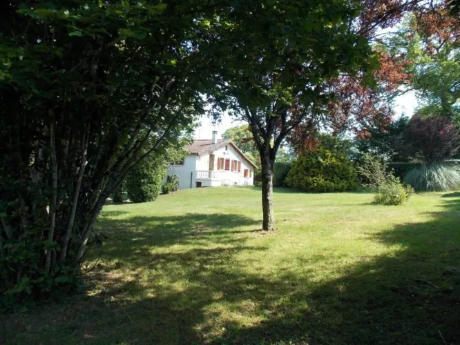 Rare opportunité d'acheter une maison individuelle avec 1 hectare de terrain attenant et un étang — photo 3
