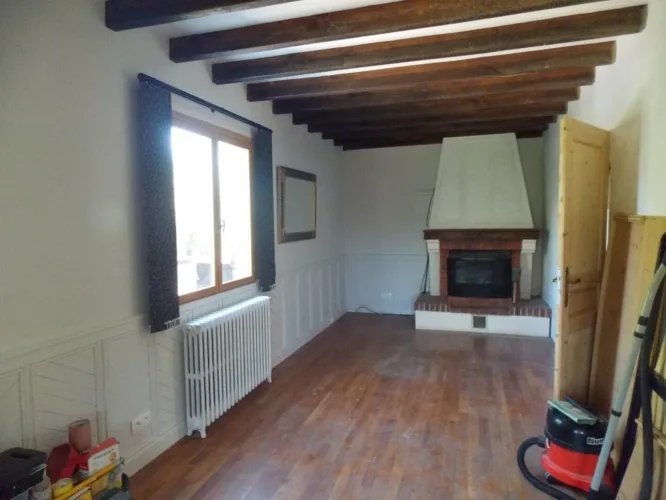 Rare opportunité d'acheter une maison individuelle avec 1 hectare de terrain attenant et un étang — photo 5