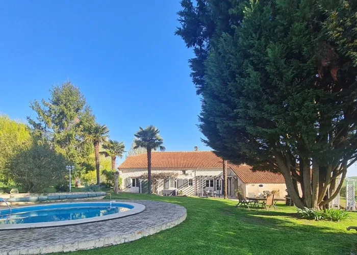 Exceptional residence from 1632 with 360° views