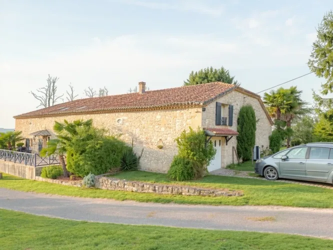 Demeure d'Exception de 1632 : L'Âme de la Pierre et Vue à 360° — photo 4