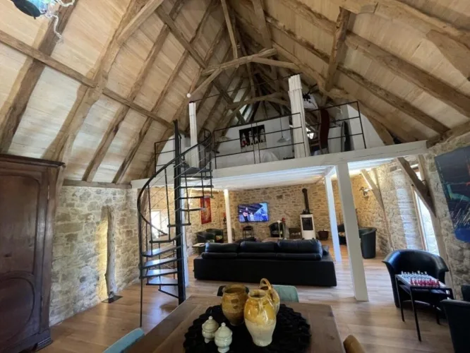 Belle grange rénovée avec dépendance de charme — photo 5