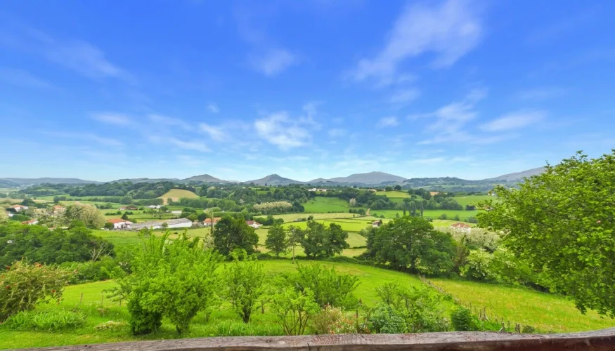 Maison basque 178 m² avec terrain de 15 000 m² - Ayherre — photo 2
