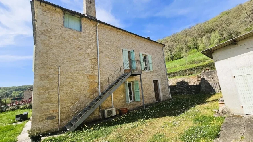 Maison de charme spacieuse dans village médiéval Caylus — photo 5