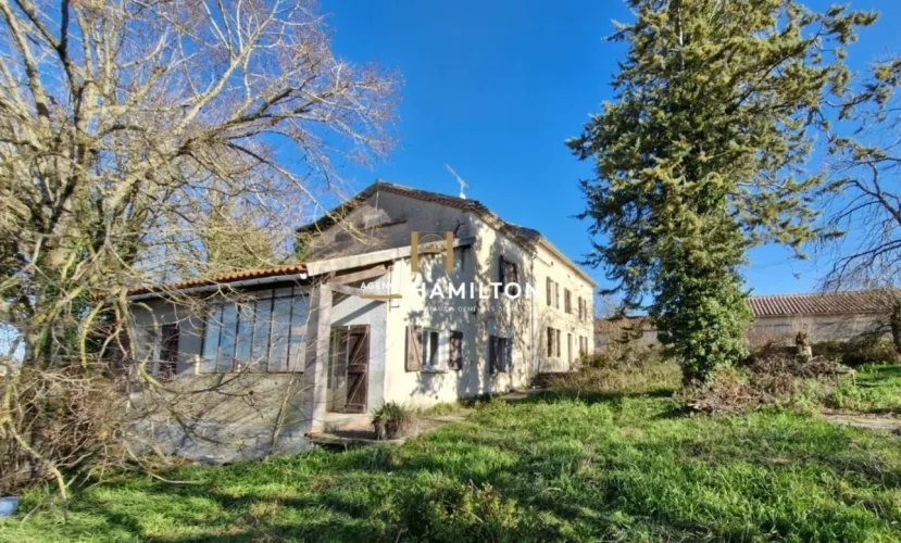 BATISSE EN PIERRE AU COEUR D'UN DOMAINE AGRICOLE - TRIANGLE D'OR DU TARN — photo 2