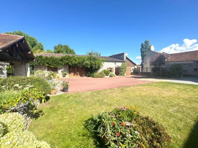 Propriete à vendre 7 pièces JOUY MAUVOISIN (78) - dépendance - garage - parcelle 2500 m² — photo 5