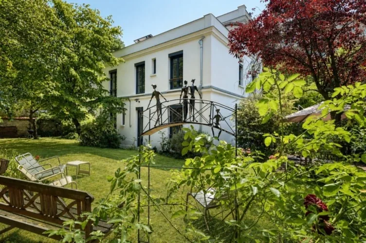 VILLA D'EXCEPTION DE 8 PIECES – UN JOYAU DU PATRIMOINE OVILLOIS — photo 2