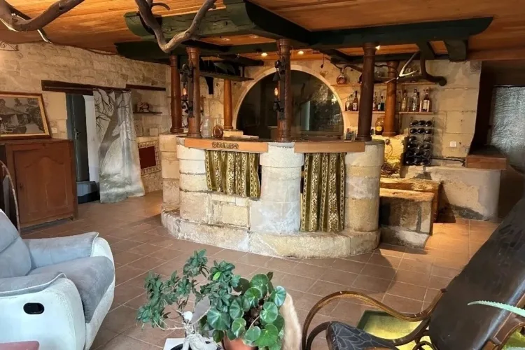 Ancien moulin à eau, une opportunité d'investissement, tout-à-l'égout avec importants volumes à aménager/rénover — photo 3