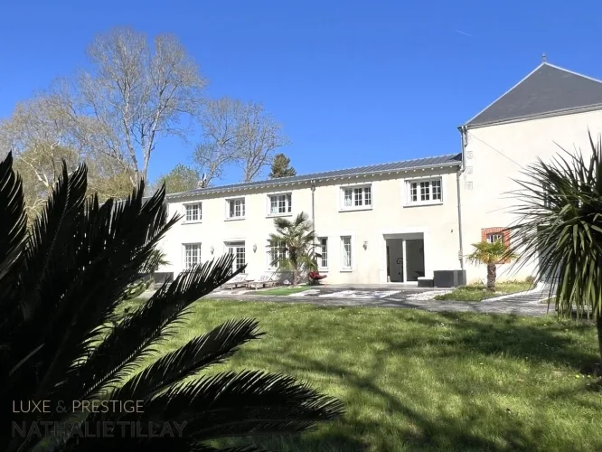 Orléans, Propriete à vendre, superbe Moulin rénové et bordé par la rivière, a l est d Orleans, parcelle de 4500 m² — photo 5