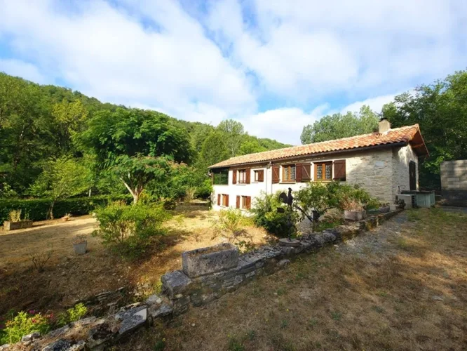 Moulin au calme, à Ginals